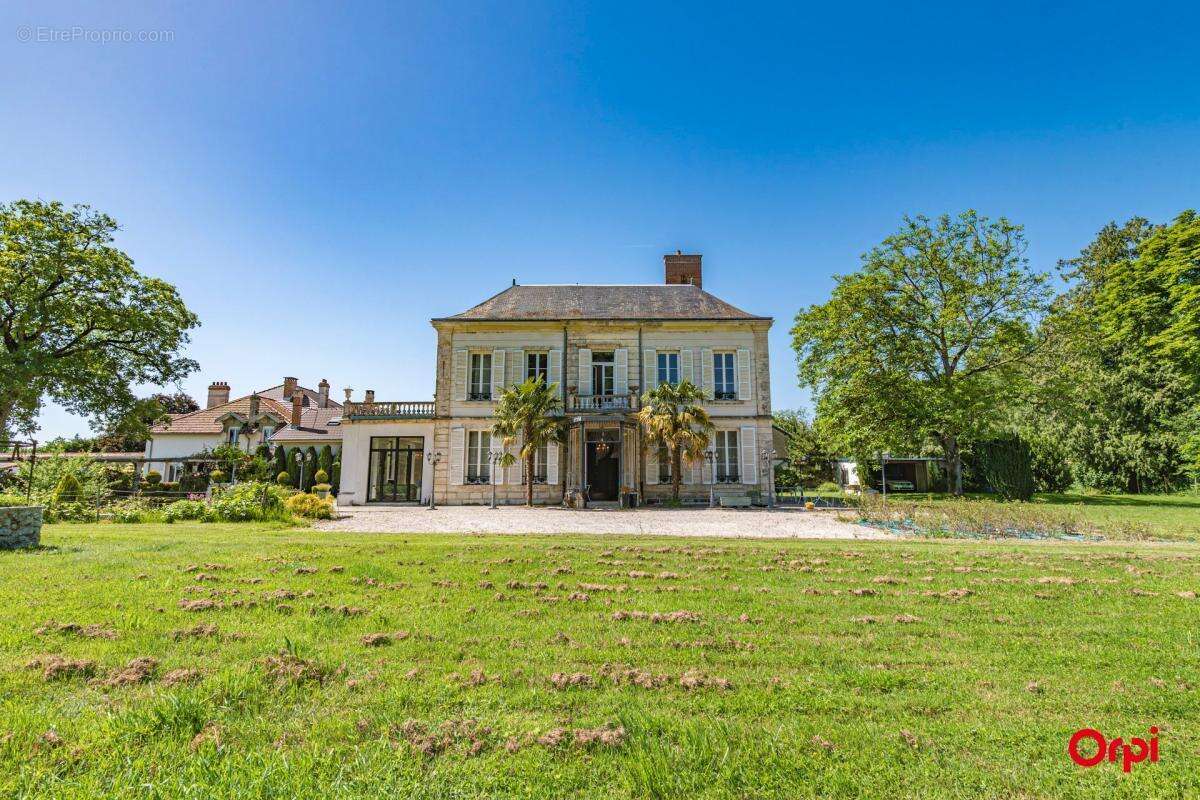 Maison à VAL-DE-VESLE