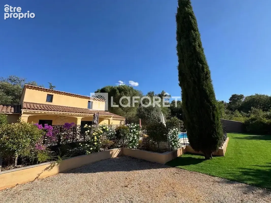 Maison à SAINT-MAXIMIN-LA-SAINTE-BAUME