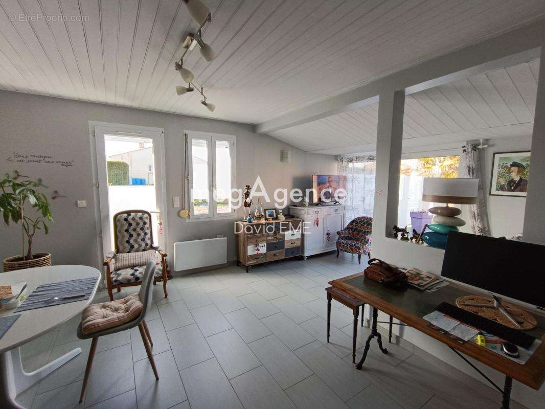 5 Pièces, 101 m2, 3 chambres, terrain 5200 m2 - photo 8