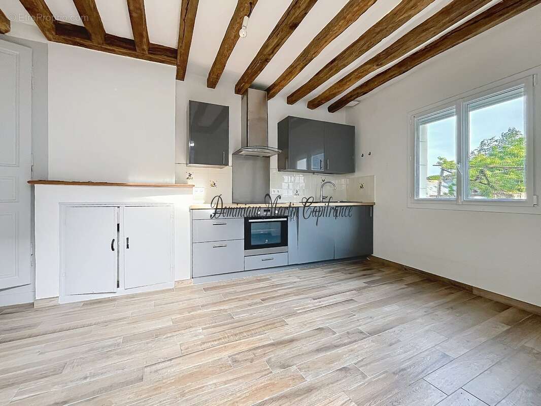 COURDEMANCHE (72)Maison de plain-pied 59m²-cebtre-bourg-jardin - garage- cave - photo 3
