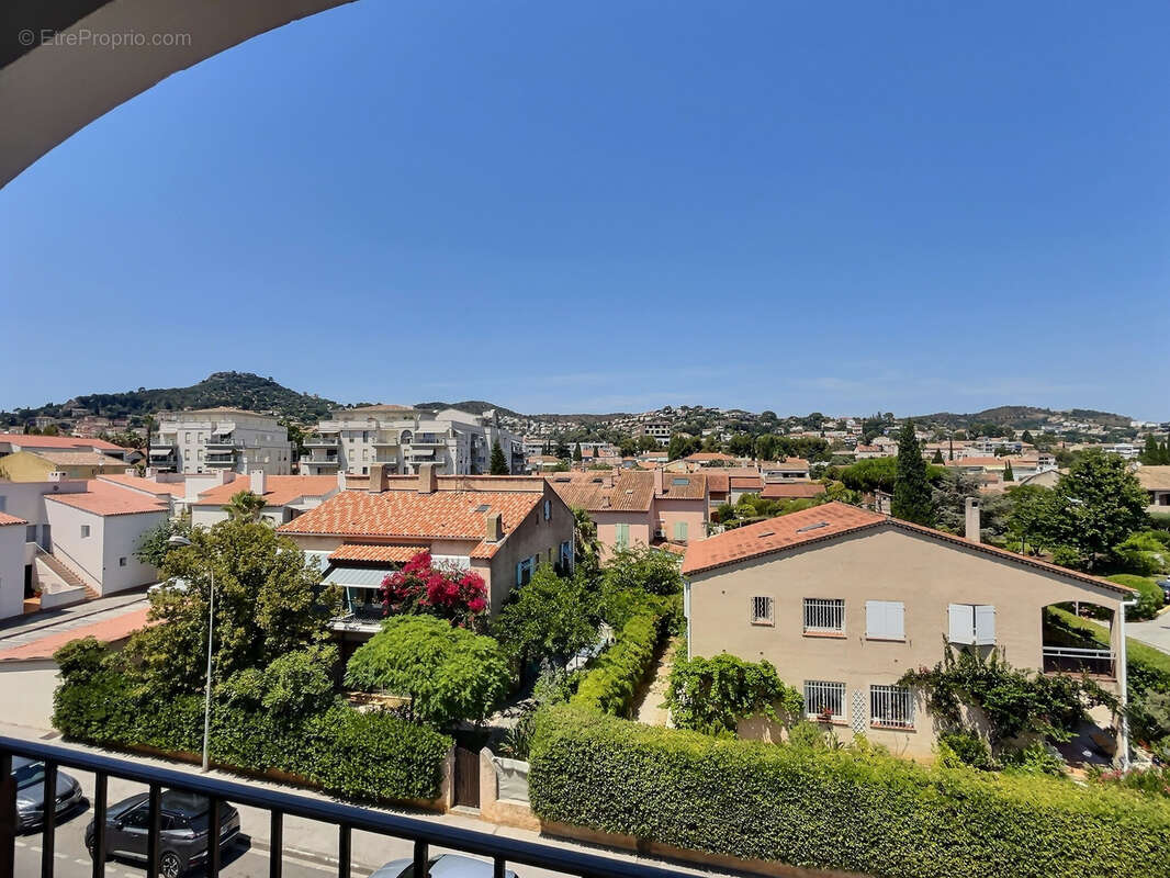 Appartement à HYERES