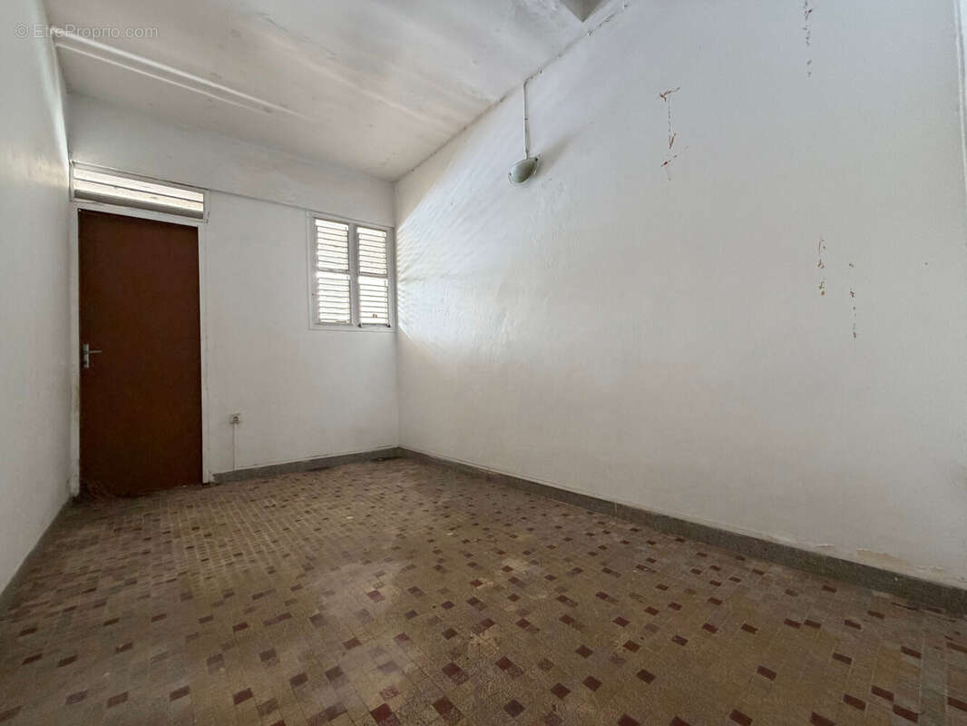 Maison à BASSE-POINTE