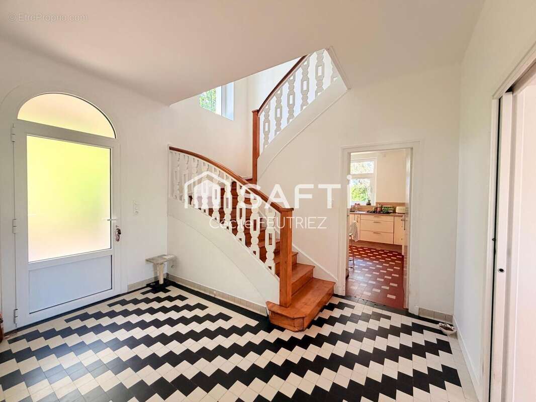 Maison 179 m² à Tulle  - photo 8
