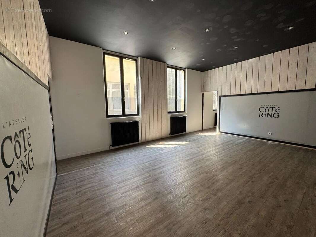 Commerce à PARIS-3E