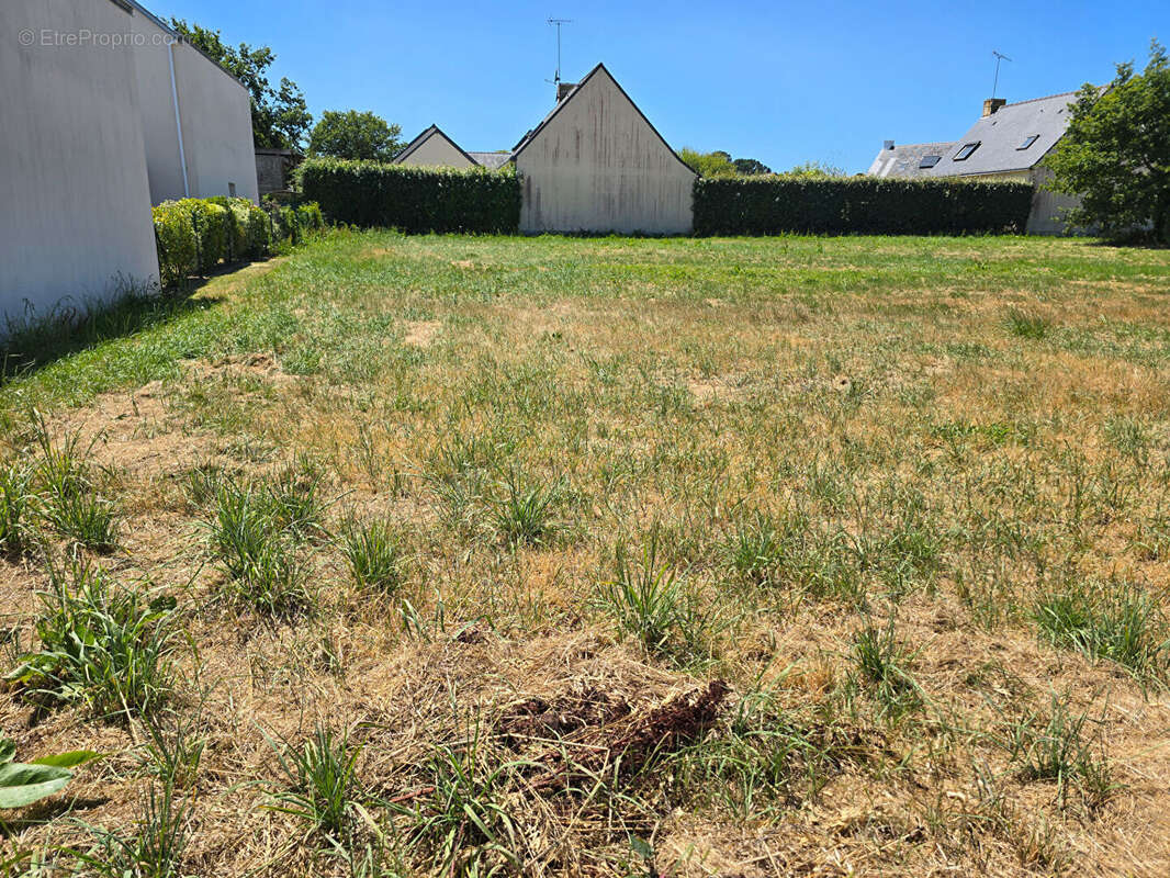SAINT MOLF - Dans le bourg, terrain viabilisé - photo 2