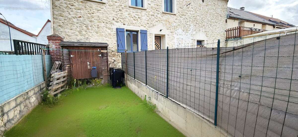Appartement à CHAUMONTEL