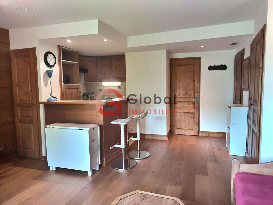 Appartement à LES ALLUES