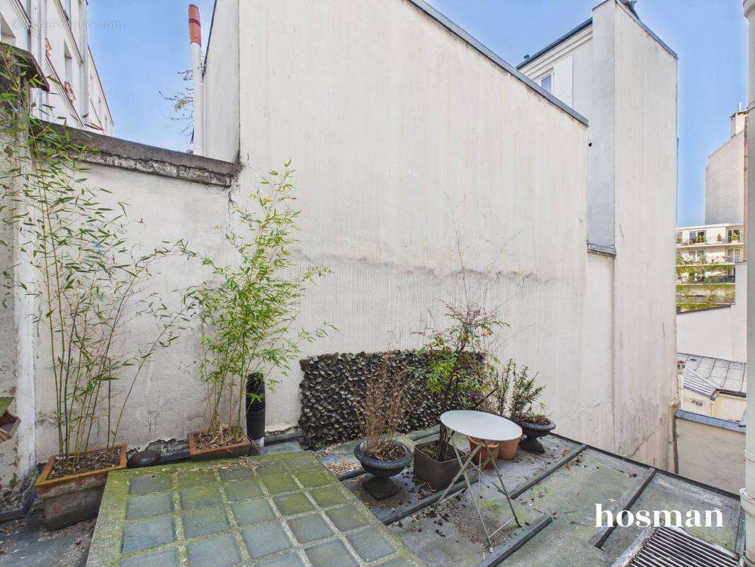 Appartement à PARIS-18E