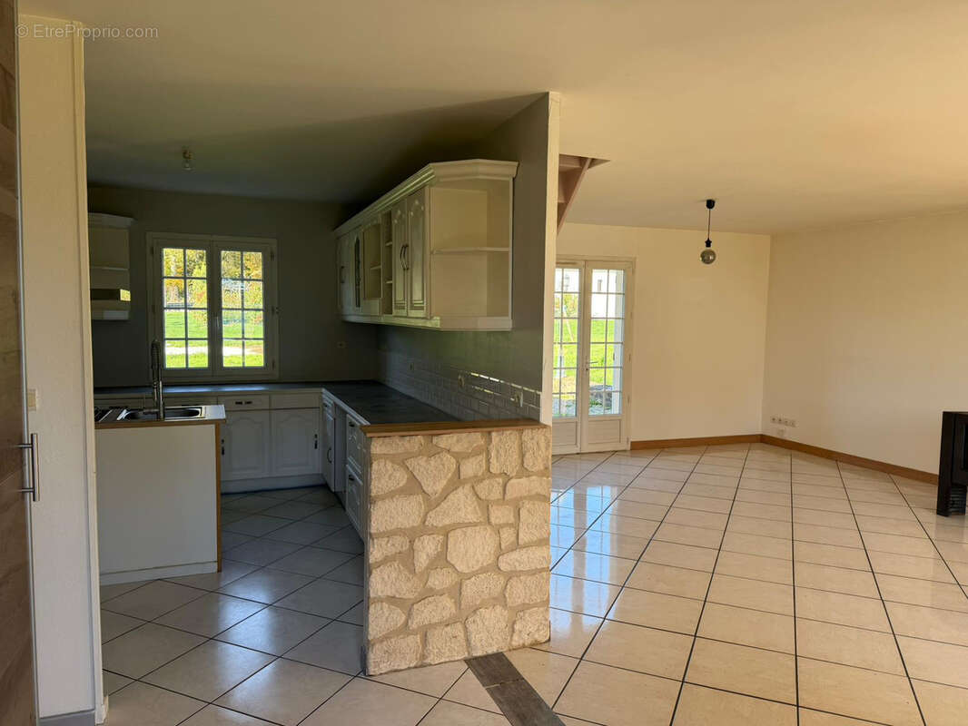 Maison à SAINT-BENOIT-DU-SAULT