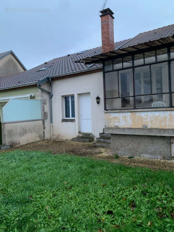 Appartement à SEMOUTIERS-MONTSAON