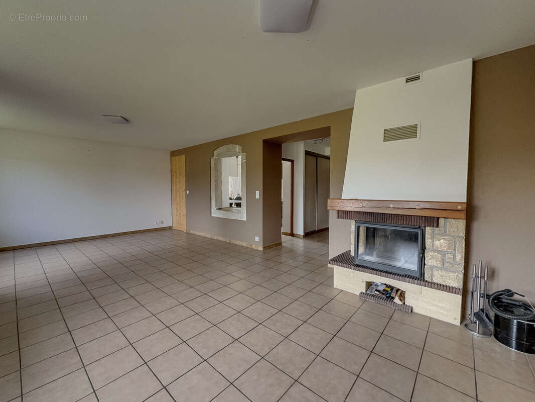 Appartement à CERNAY-L'EGLISE