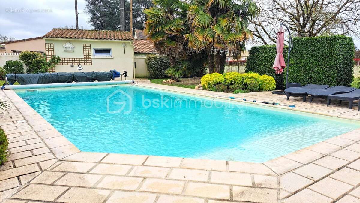 Maison à SAINT-ASTIER