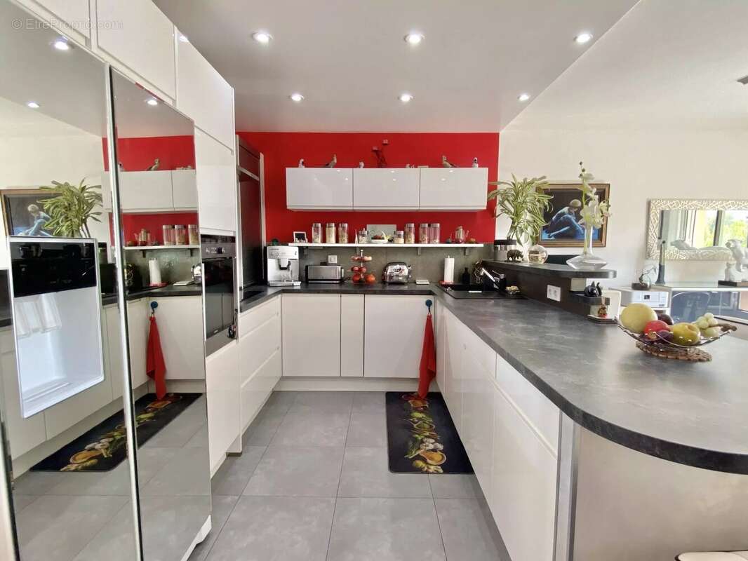 Appartement à ROQUEBRUNE-CAP-MARTIN