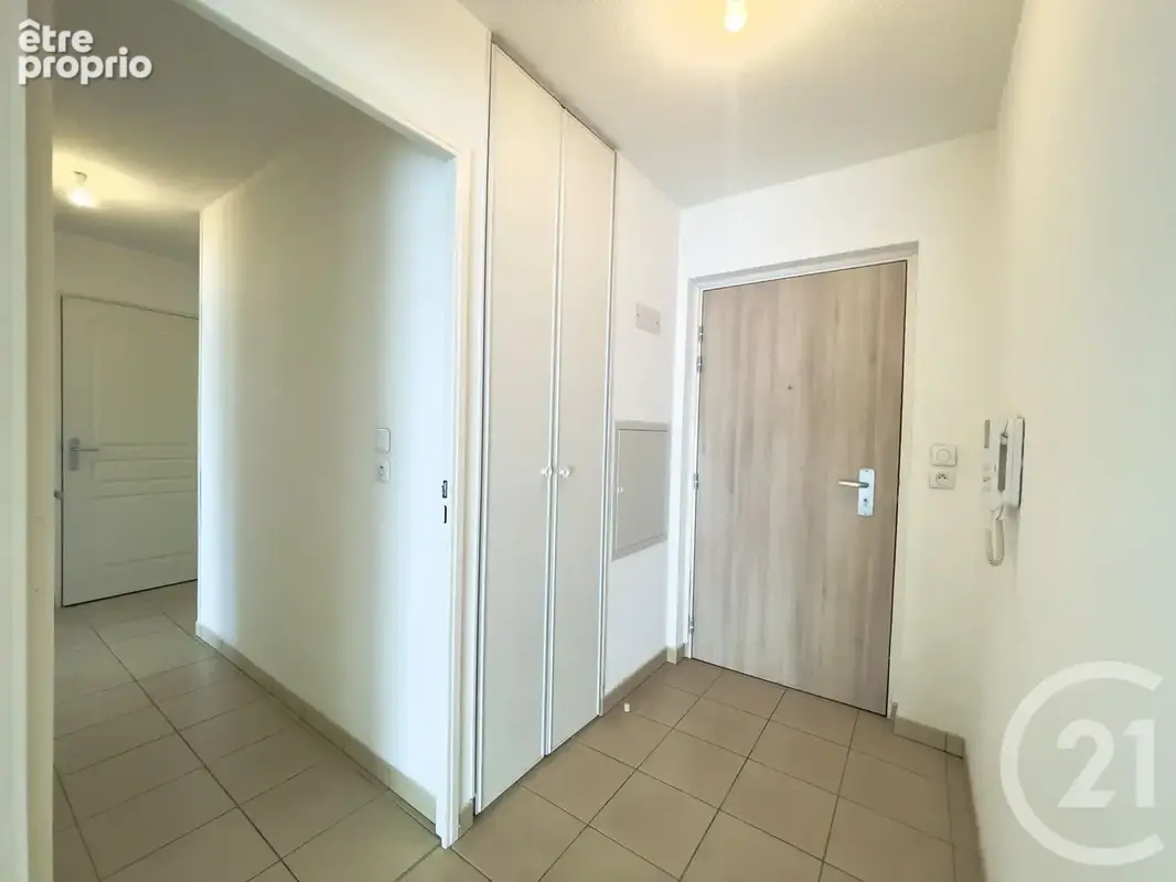 Appartement 60 m² à Villeurbanne  - photo 10