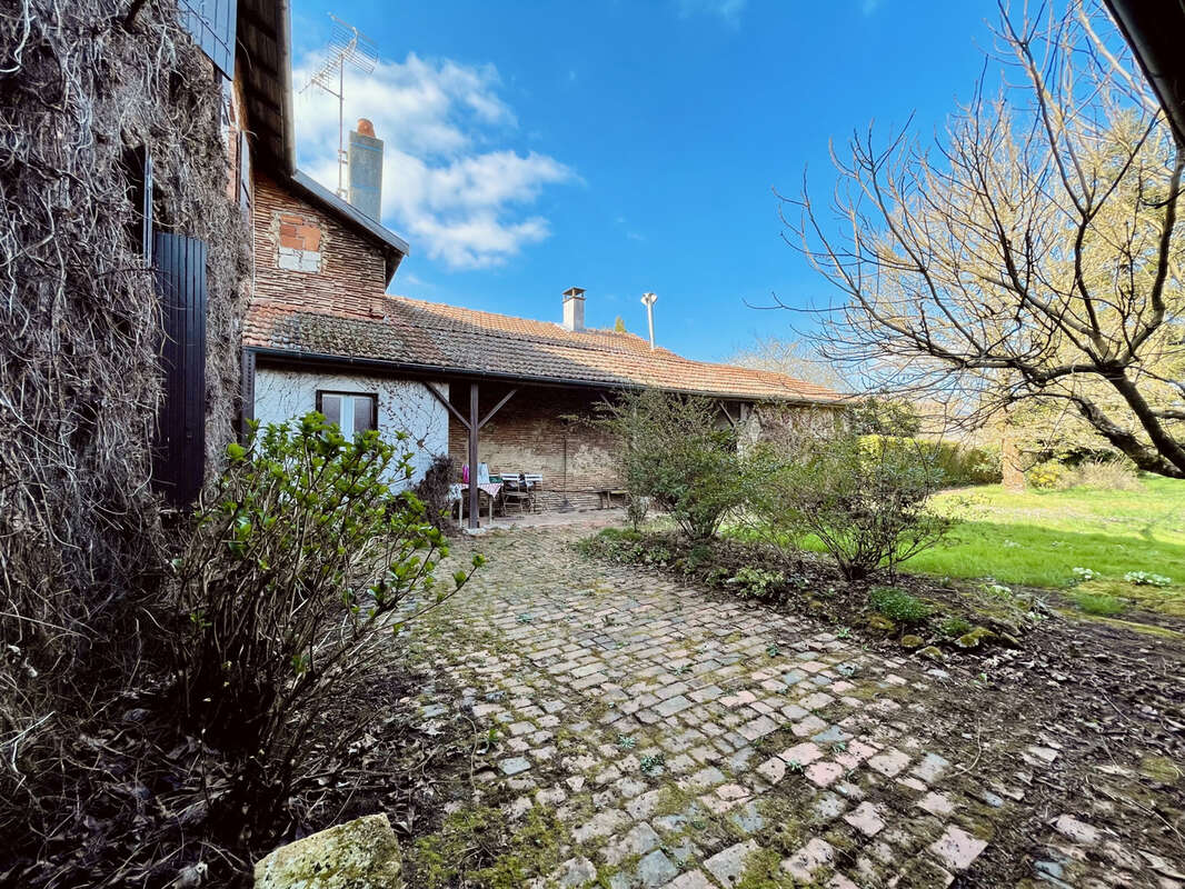 Maison à ROUMAZIERES-LOUBERT
