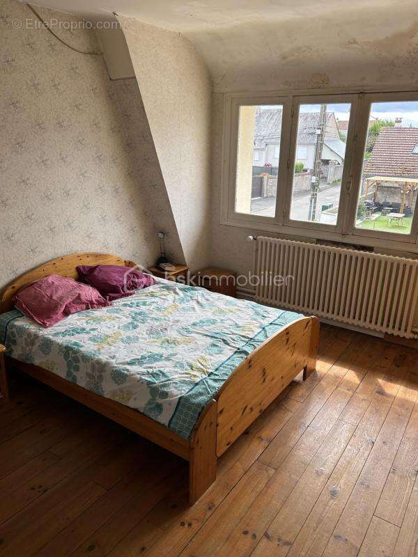 Maison à VILLEBAROU