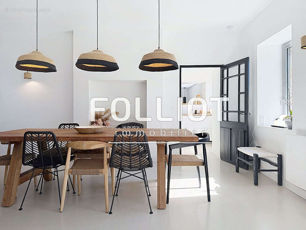 Maison à AGON-COUTAINVILLE