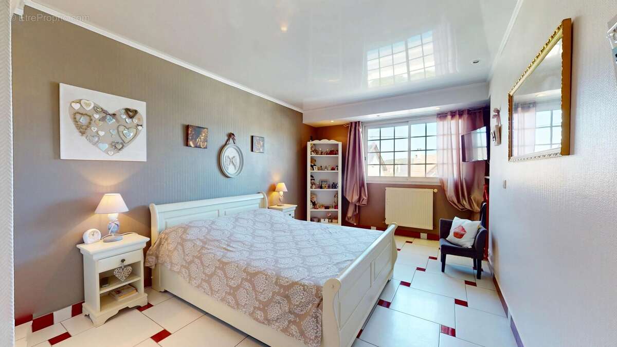 Maison 255 m² à Courtry  - photo 12