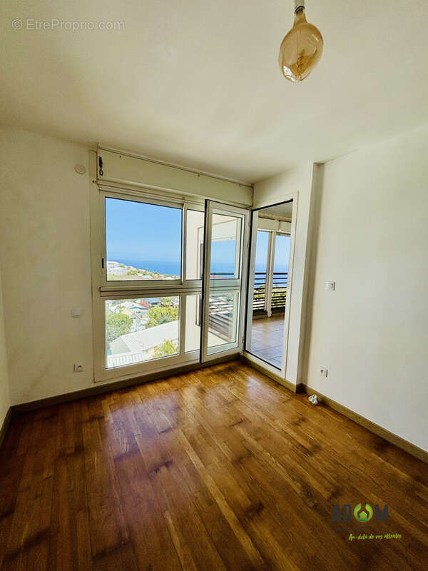 Appartement à LES AVIRONS