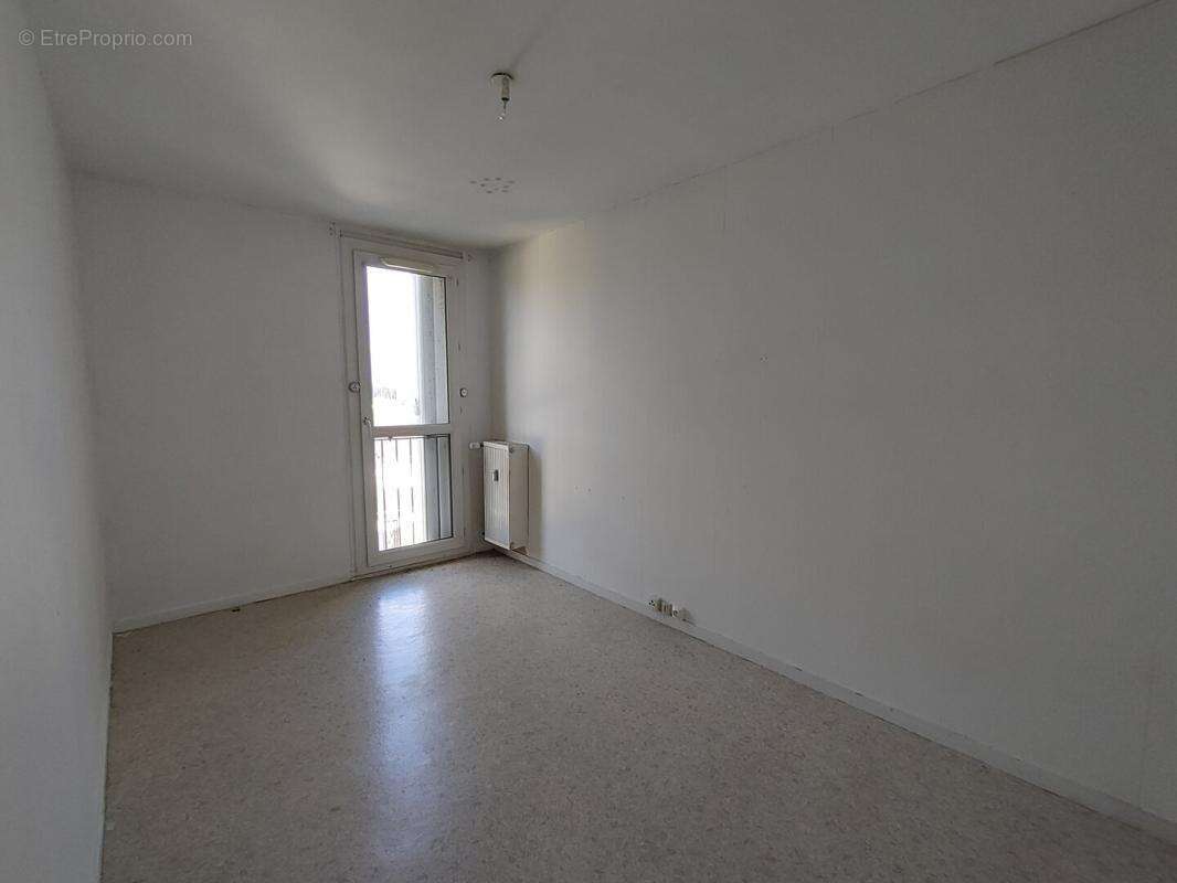 Appartement à LONGUEIL-ANNEL