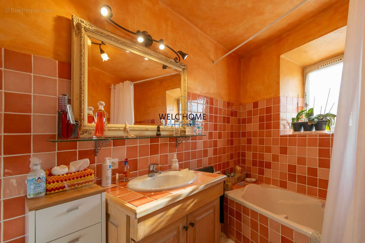 Maison à BAUDINARD-SUR-VERDON