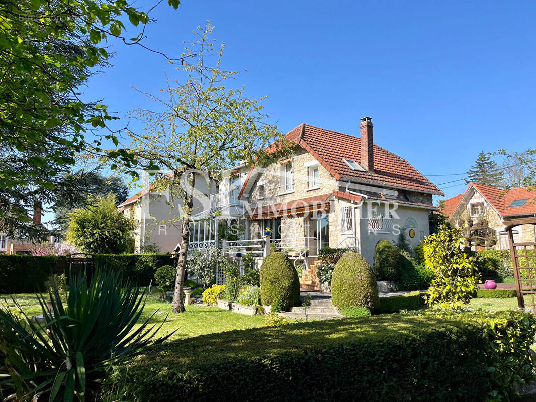 Maison à SAINT-LEU-LA-FORET