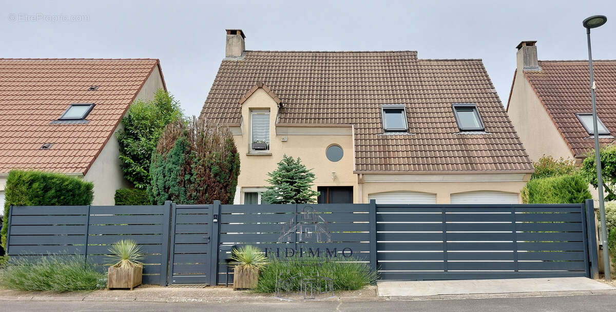 4371 - Maison familiale dans le centre-ville - photo 19