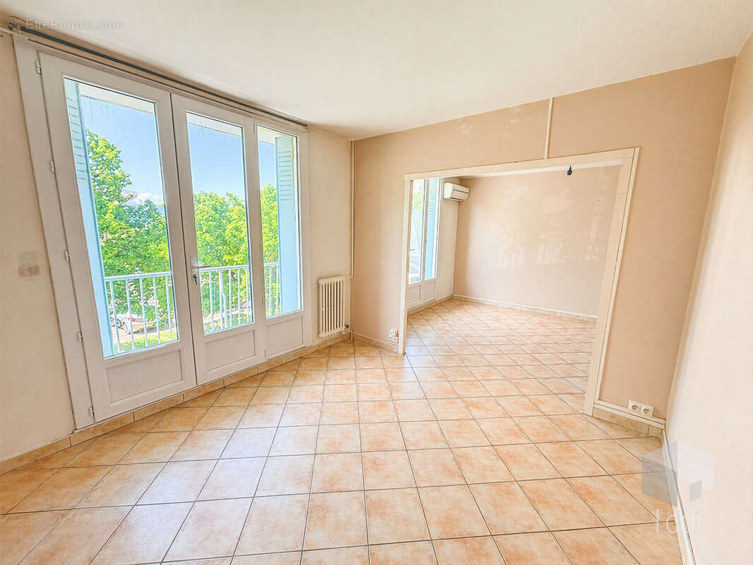 Appartement à MONTELIMAR