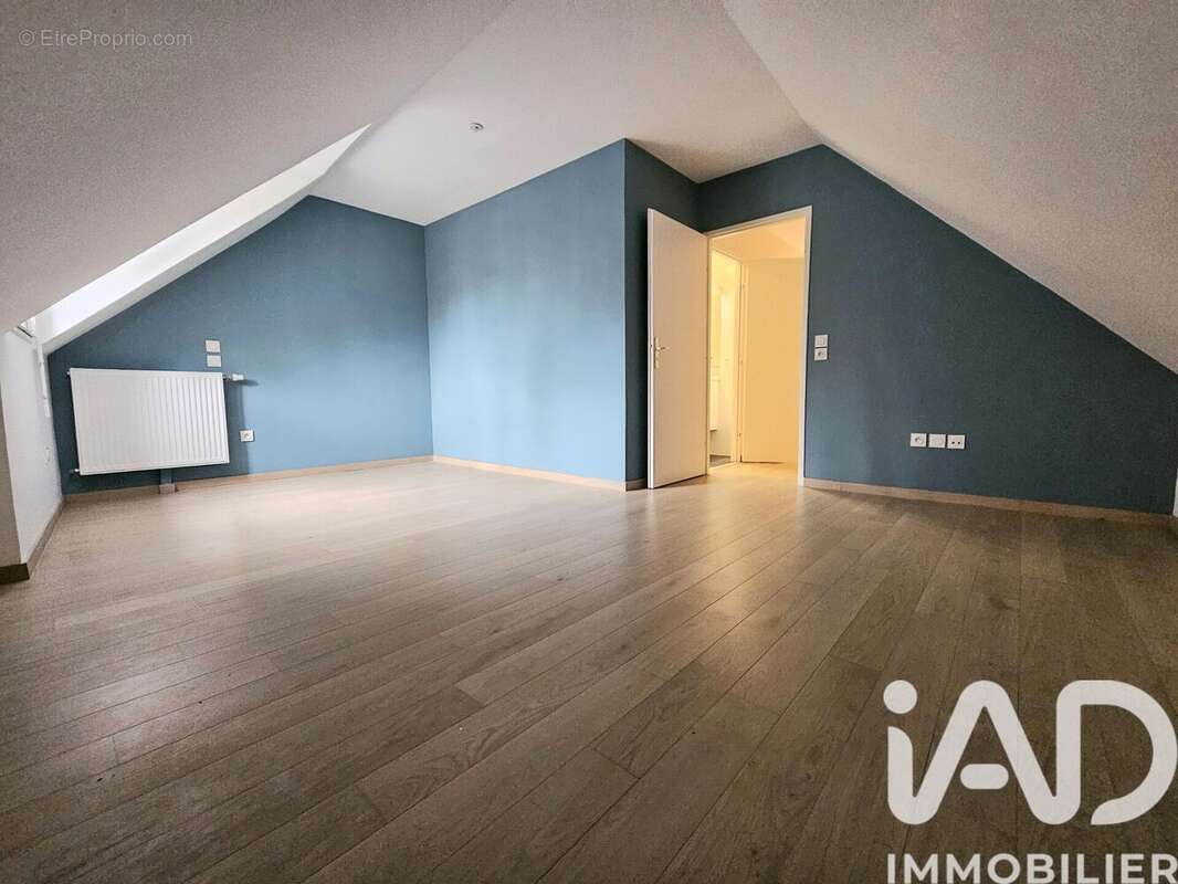 Photo 8 - Appartement à L'ISLE-ADAM
