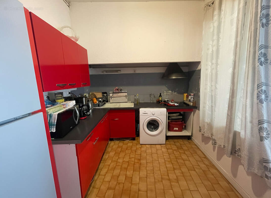 CARCASSONNE - Idéal investisseurs ! Immeuble 3 appartements 1 T3 Duplex + 2 T2 + 1 maison T4 indépendante - photo 14
