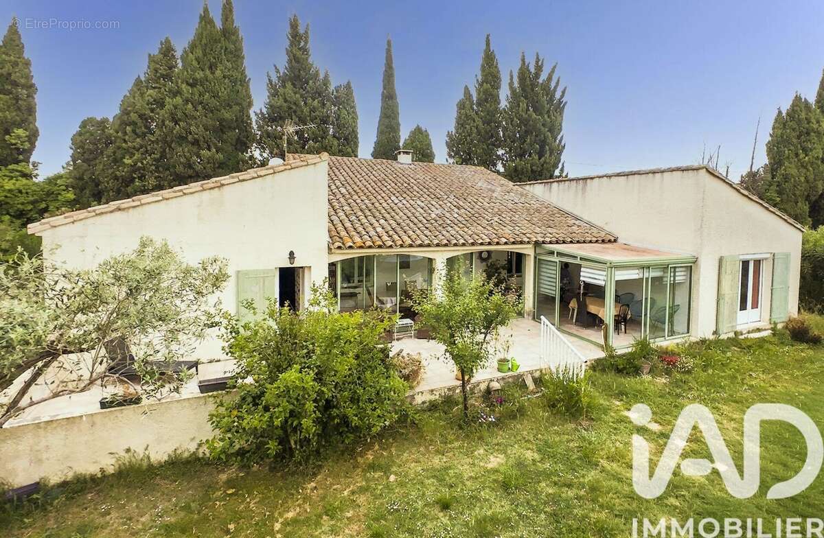 Maison 188 m² à Fontvieille  - photo 7