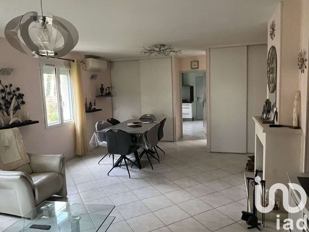 Photo 7 - Maison à SAINT-ROMAIN-DE-BENET