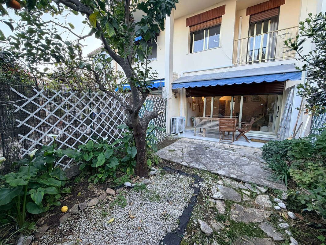 Appartement à MENTON