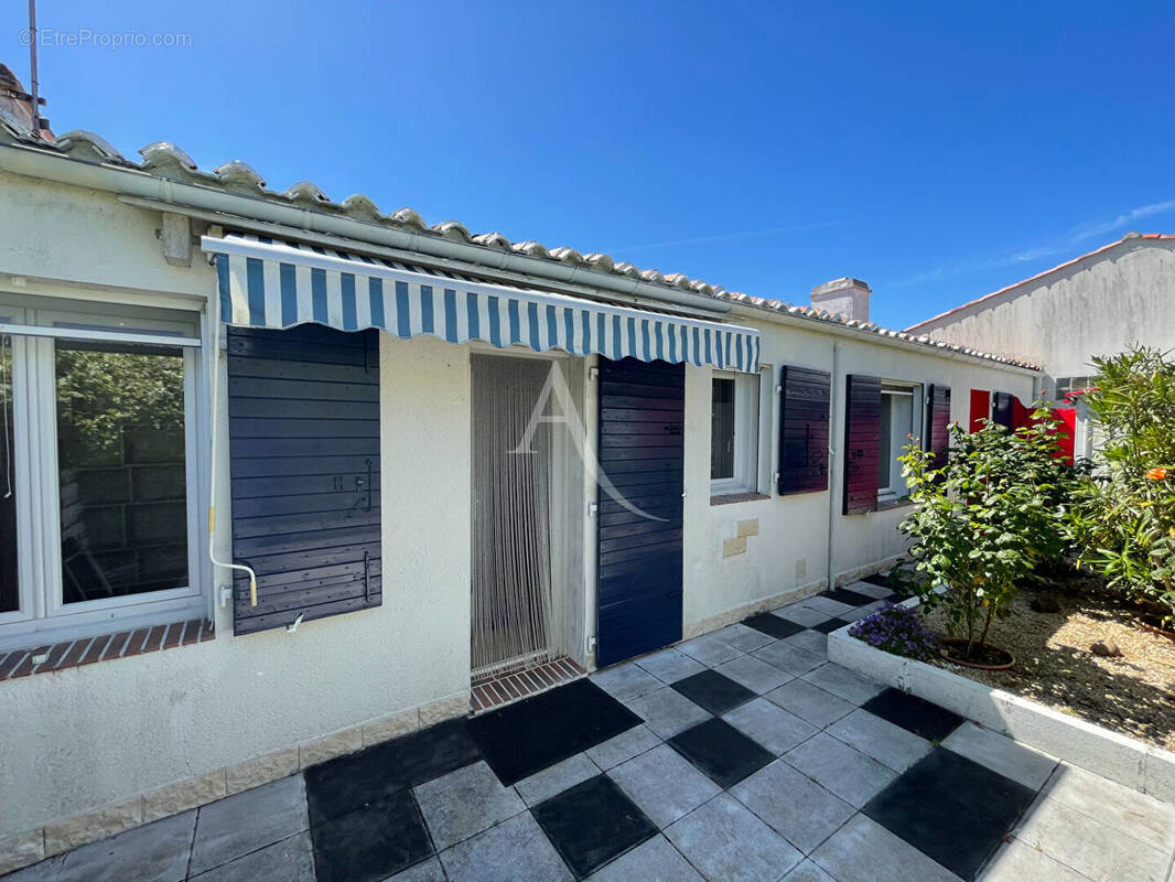 Maison à LONGEVILLE-SUR-MER