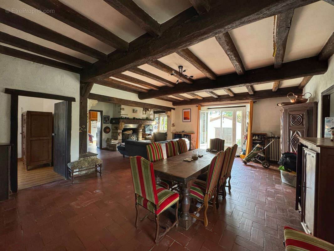 Maison à SAINT-JEAN-PIED-DE-PORT