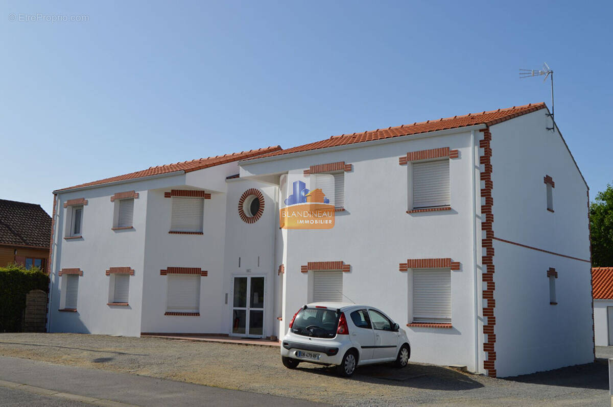 Maison à SAINT-LEGER-LES-VIGNES