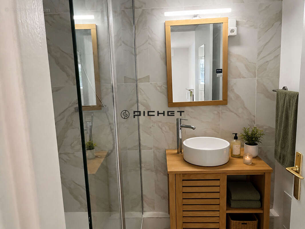 Paris 17ème - Ternes / Champerret - Studio de 35,18 m² avec cave et ascenseur - photo 7