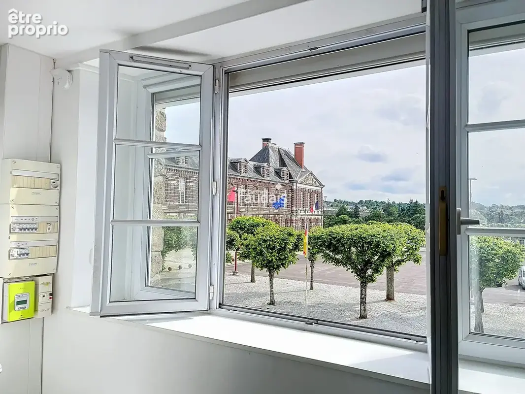 Appartement 262 m² à vendre à Torigni-Sur-Vire (50160) - photo 2