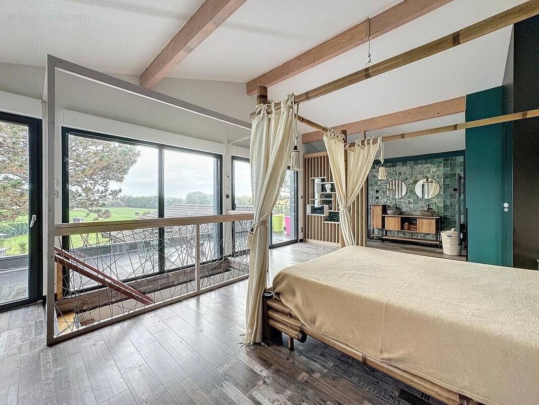 Photo 1 - Maison à CAMBLANES-ET-MEYNAC