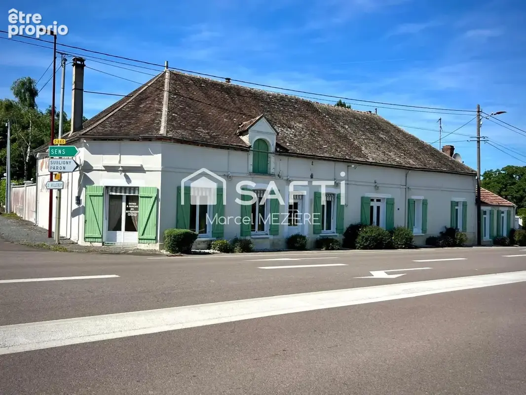Photo 1 - Commerce à SENS