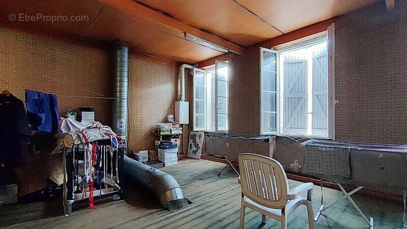 Immeuble de caractère – Centre-ville Villeneuve-sur-Lot (47)– 620 m² – Fort potentiel - photo 12