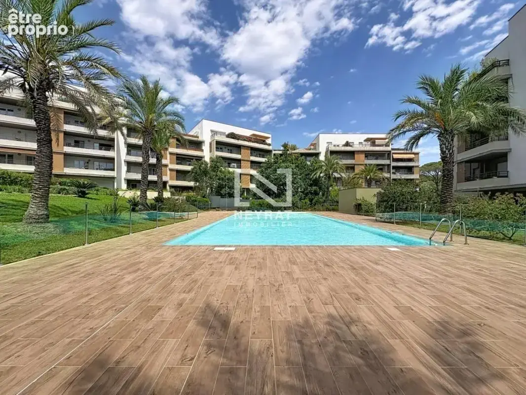 Appartement à FREJUS
