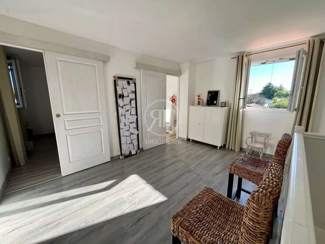 Maison à VAYRES