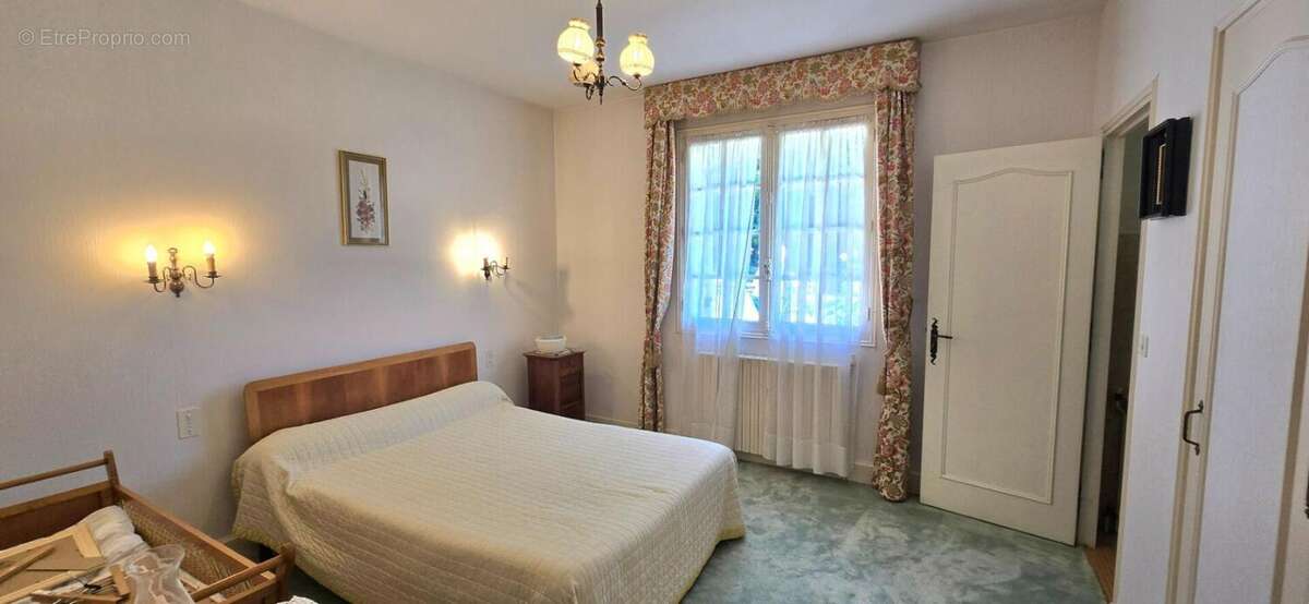 Maison à COULOUNIEIX-CHAMIERS