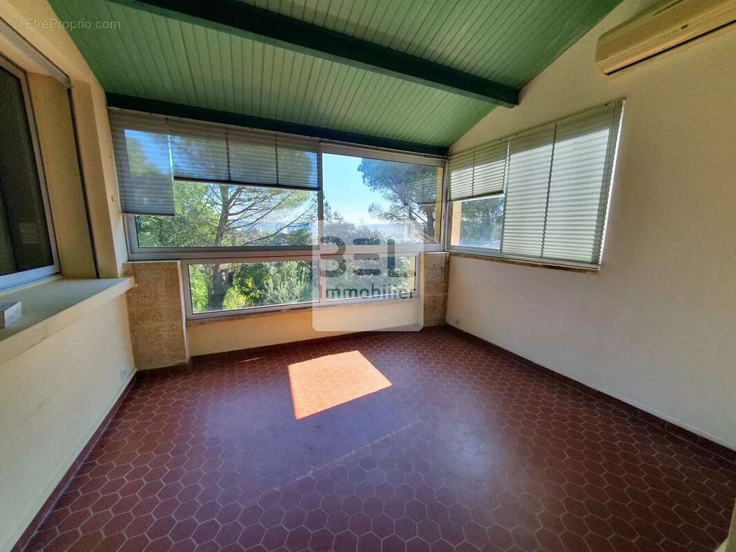 Maison à BAGNOLS-SUR-CEZE