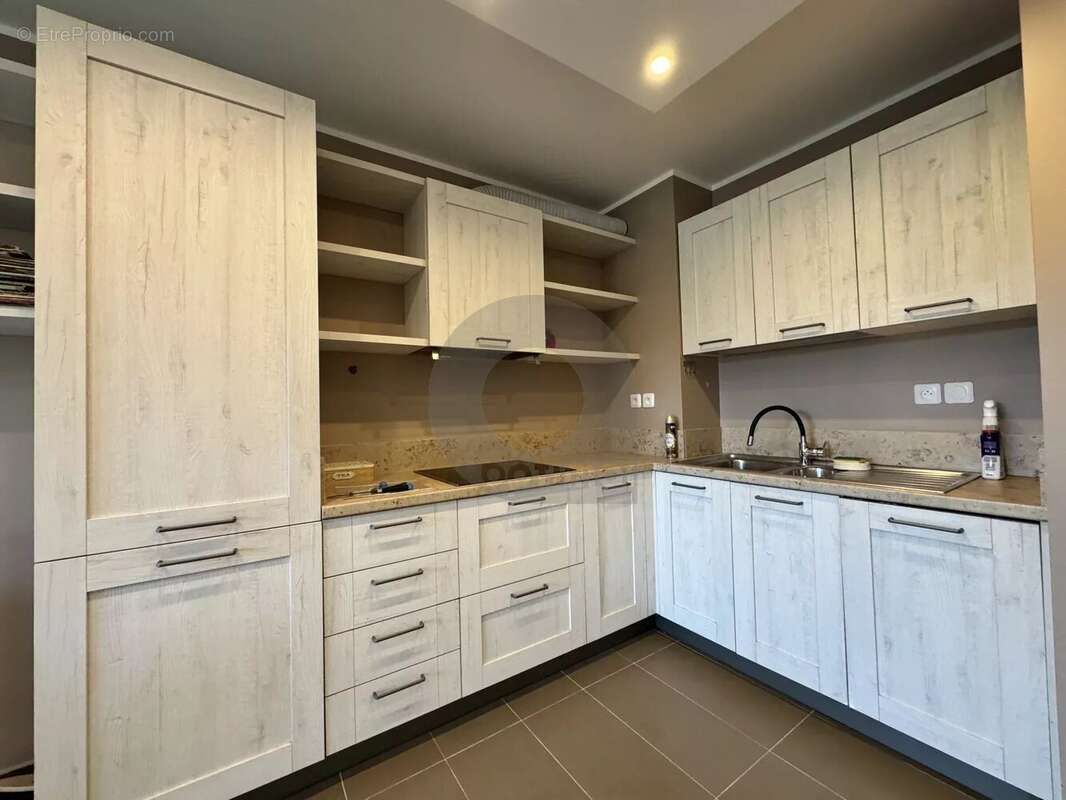 Appartement à ROQUEBRUNE-CAP-MARTIN