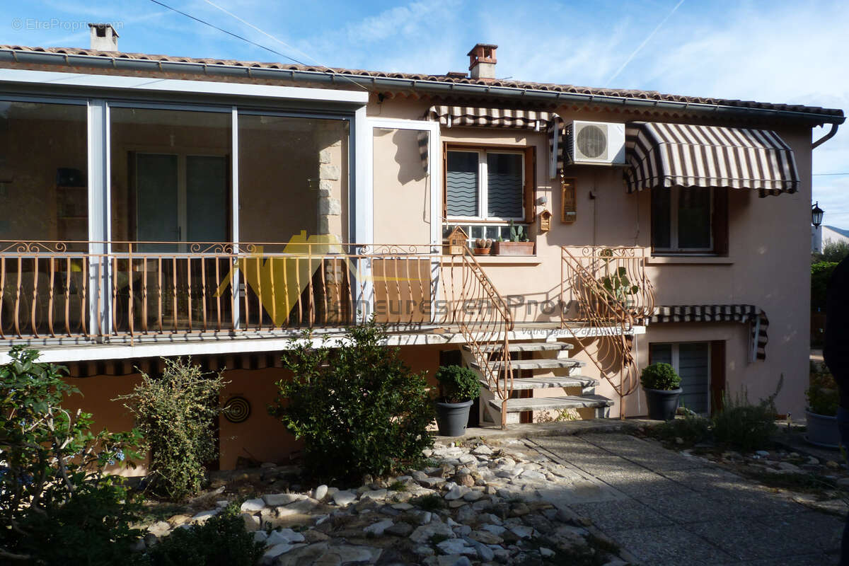 À investir sur Vaison-La-Romaine : maison de 97m2 avec 4 pièces - photo 3