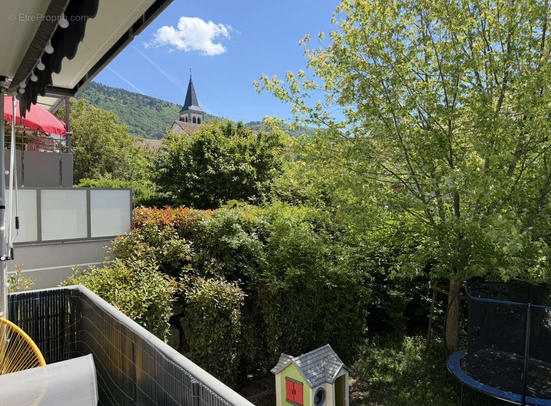 Appartement à SAINT-CERGUES