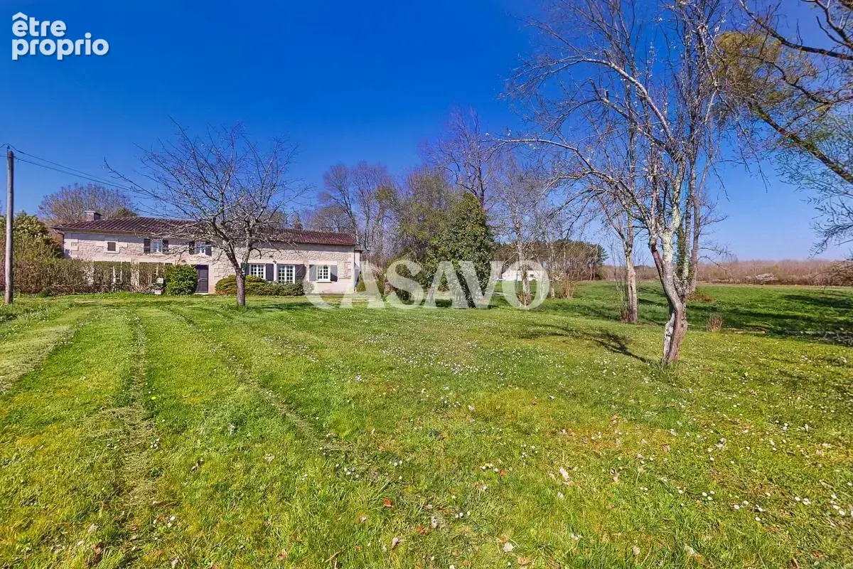 Vente Maison 7 pièces de 214m² - 24610 Montpeyroux - photo 2