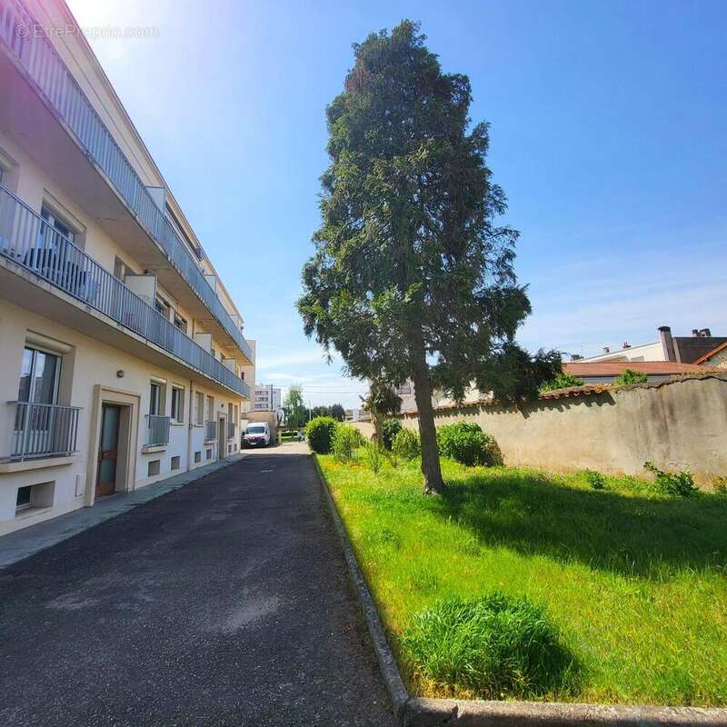 Appartement 51 m² à Roanne  - photo 3